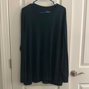 Abercrombie & Fitch Forest Green Long Sleeve Tee